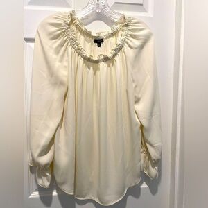 Talbots on or off the shoulder ivory blouse top shirt Elastic around neck M
Ch
